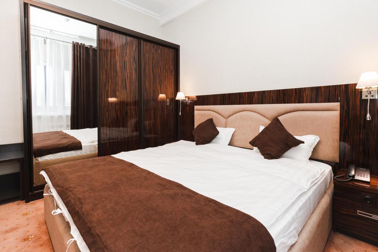 Beluga Hotel Атирау Екстер'єр фото
