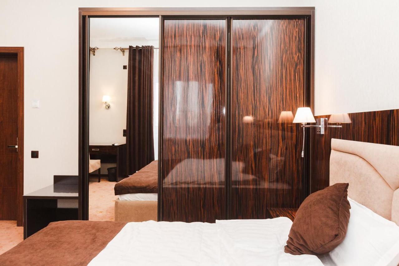 Beluga Hotel Атирау Екстер'єр фото